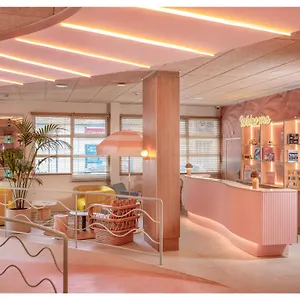 Pam Fully Renovated Hotell