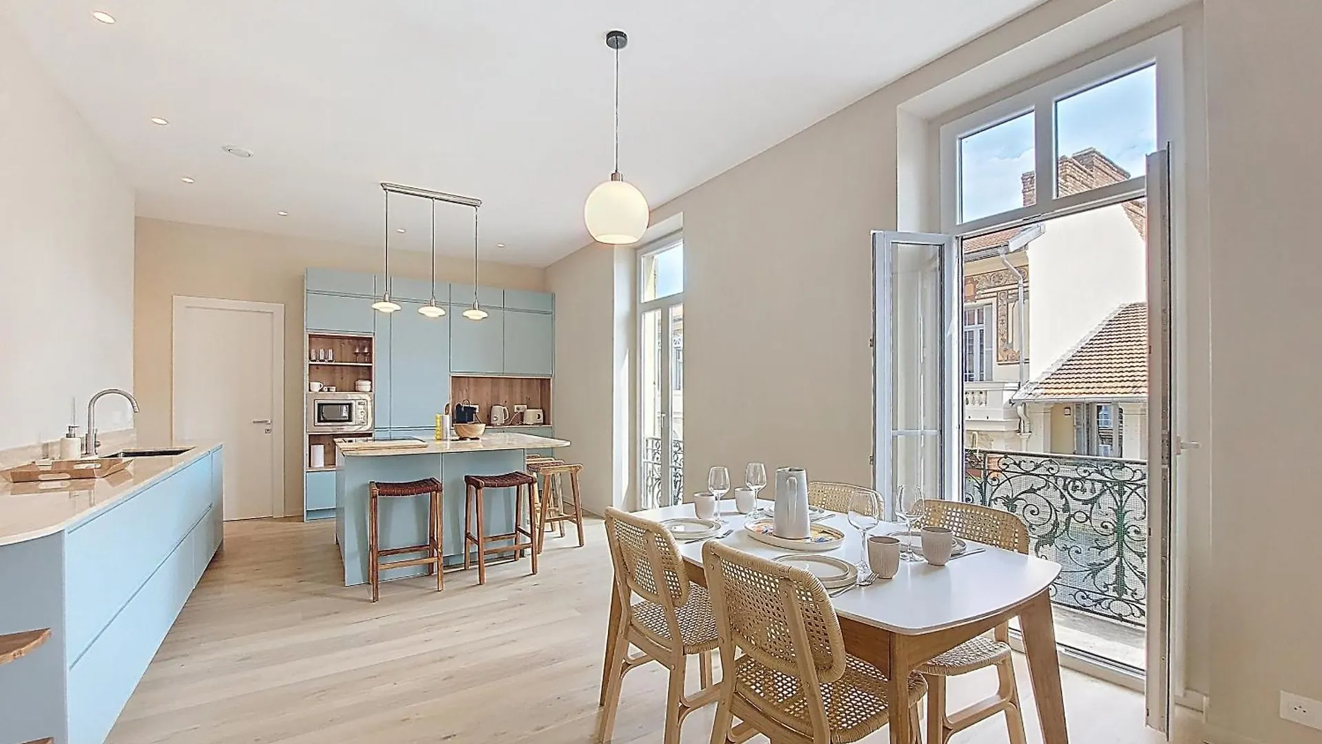 Nestor&Jeeves - Pepyte - Design - Near Beach Nice Apartment