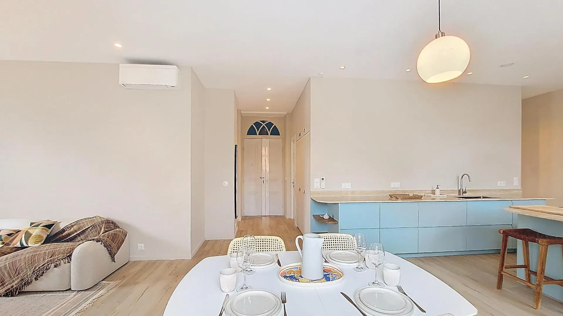 Nestor&Jeeves - Pepyte - Design - Near Beach Nice Apartment