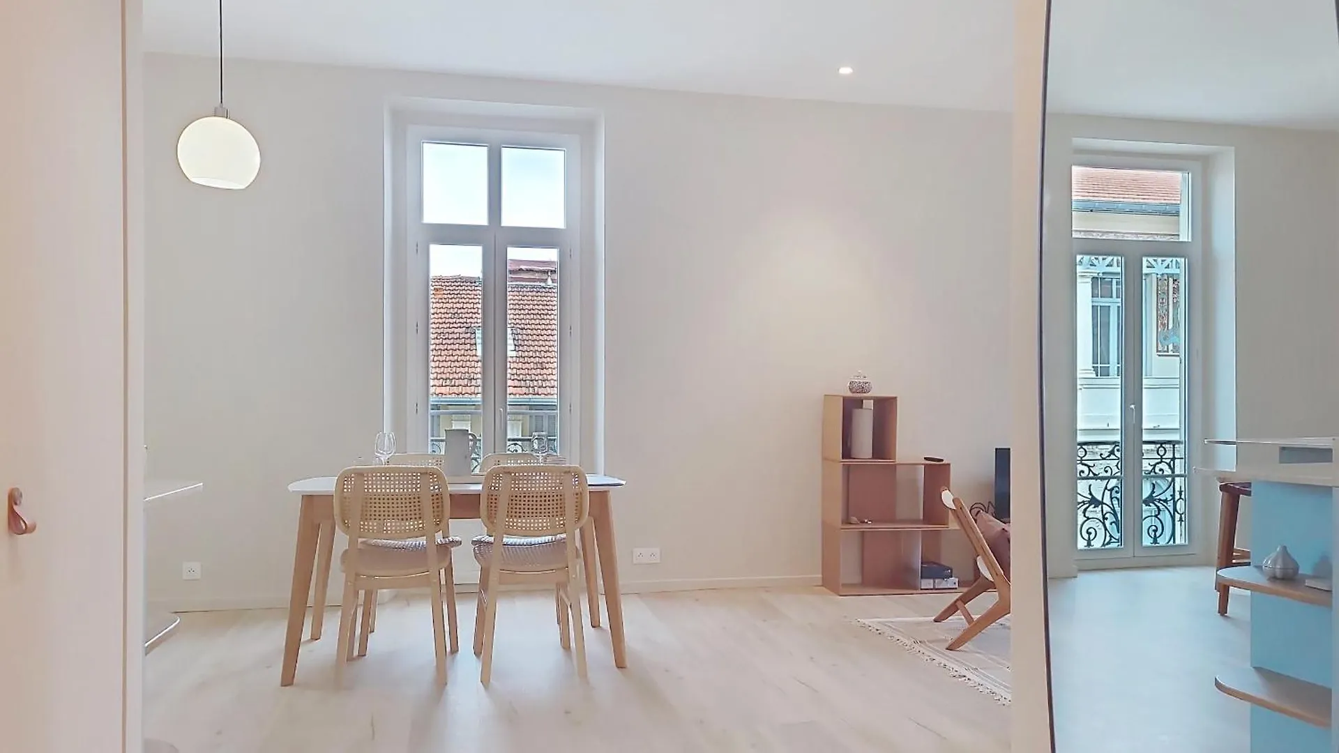 Nestor&Jeeves - Pepyte - Design - Near Beach Nice Apartment